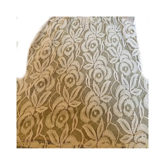 JohnPaulRichard Women’s Large Cream Lace Flutter Sleeve Blouse​ - Picture 2 of 10